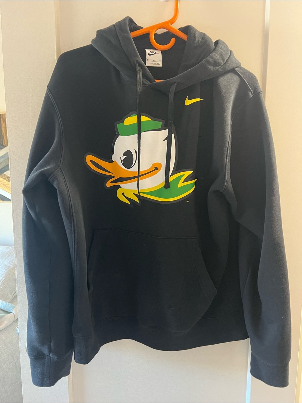 Nike Women’s Oregon Ducks Black Hooded Sweatshirt